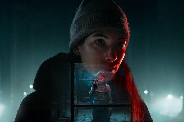 Dưới mái vòm thủy tinh - Netflix