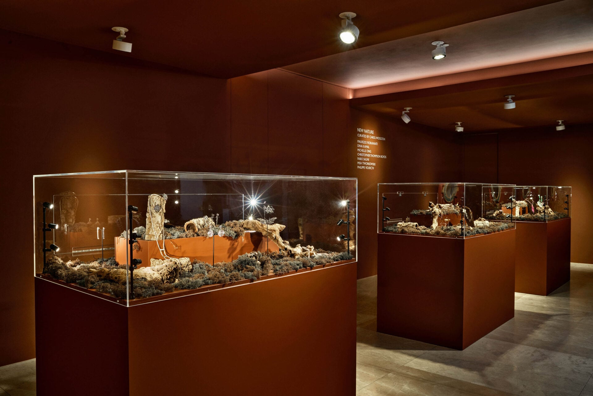 JEWELLERY | 'NEW NATURE'
An exhibition of fine jewellery curated by Carol Woolton